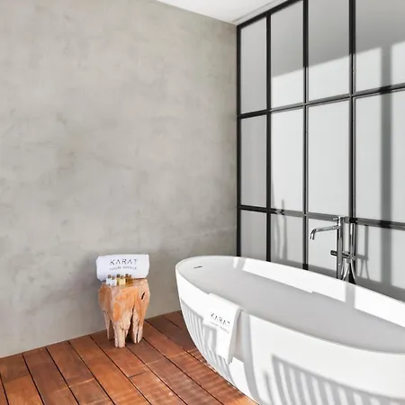 Karat Graphite ヴィラ *